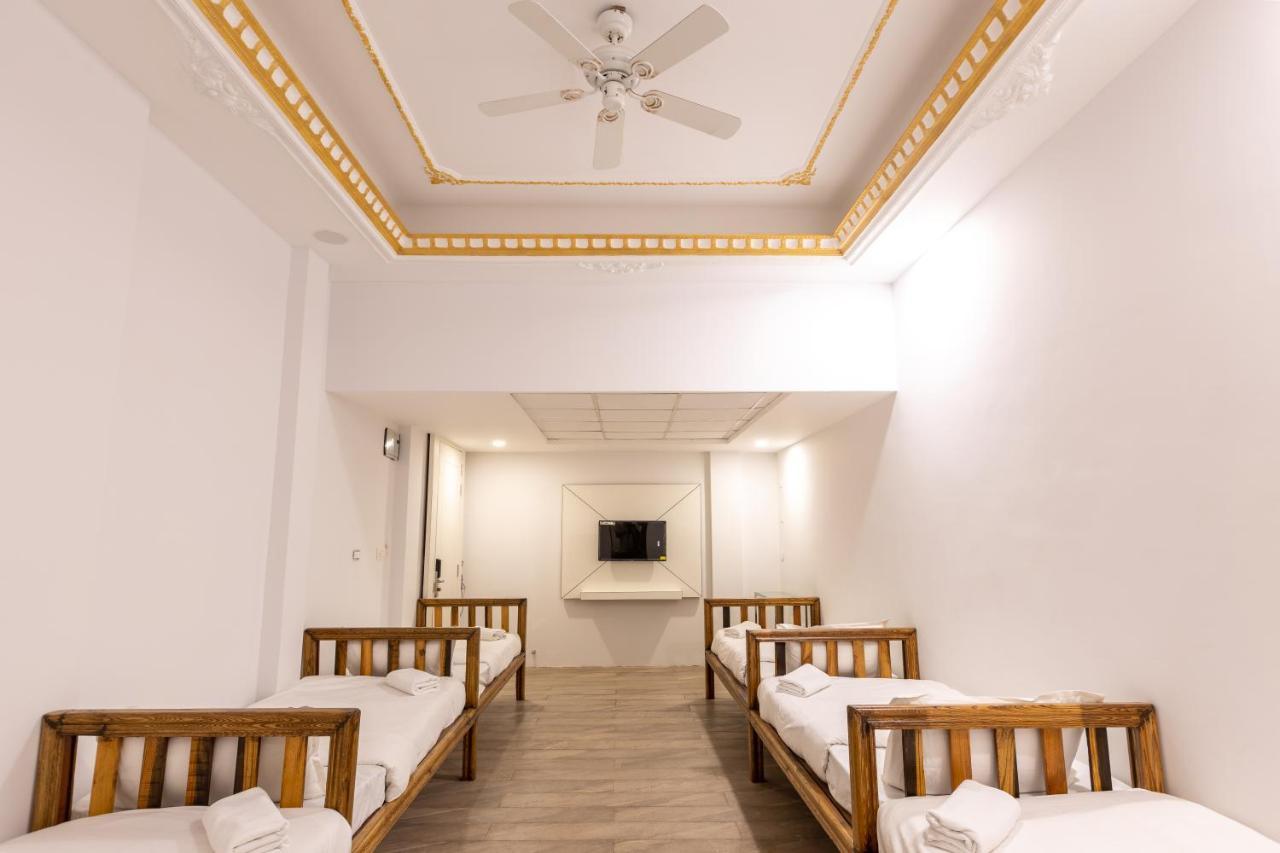 The Grand Monarch Hotel, Ujjain Extérieur photo